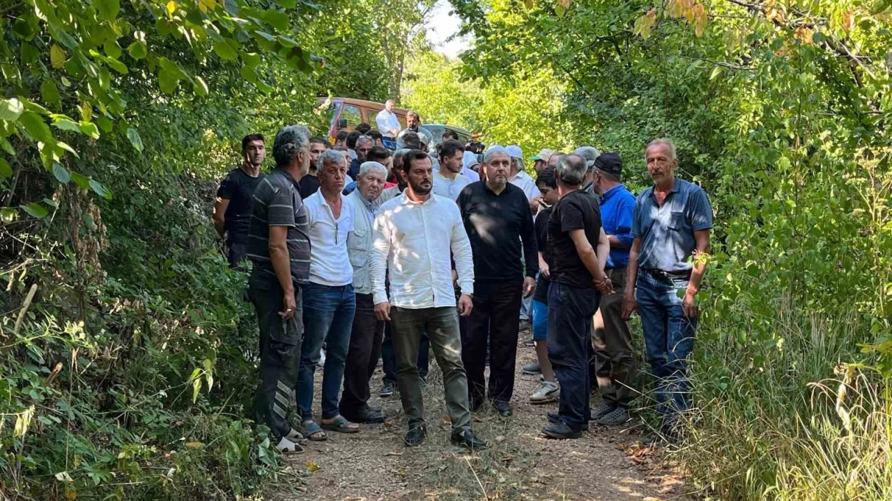 Uludağ'ın eteğinde susuz kalan köylüler boruları kesti