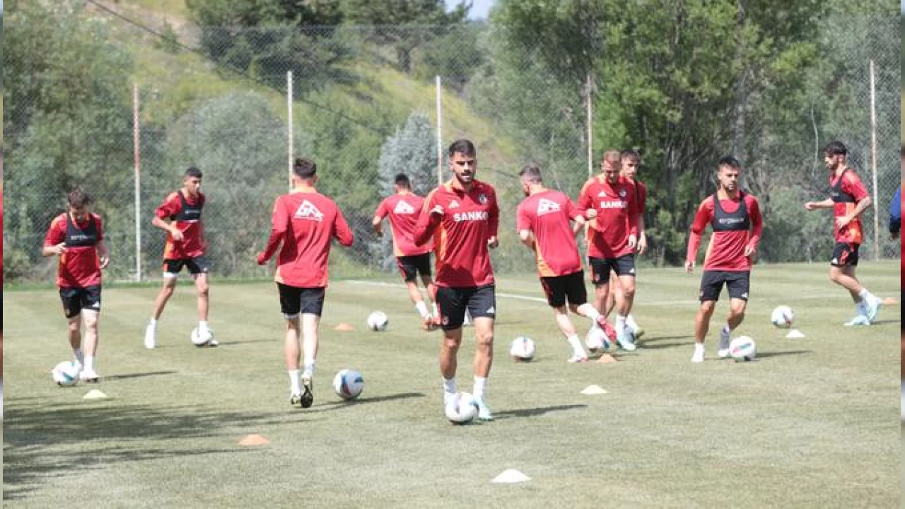 Yeni transferler ilk idmana çıktı