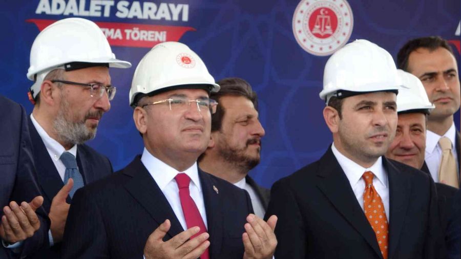 Adalet Bakanl bin 500 hakim ve savc alacak