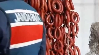 Afyon'da 75 TL'ye sucuk yapan şahıs yakalandı