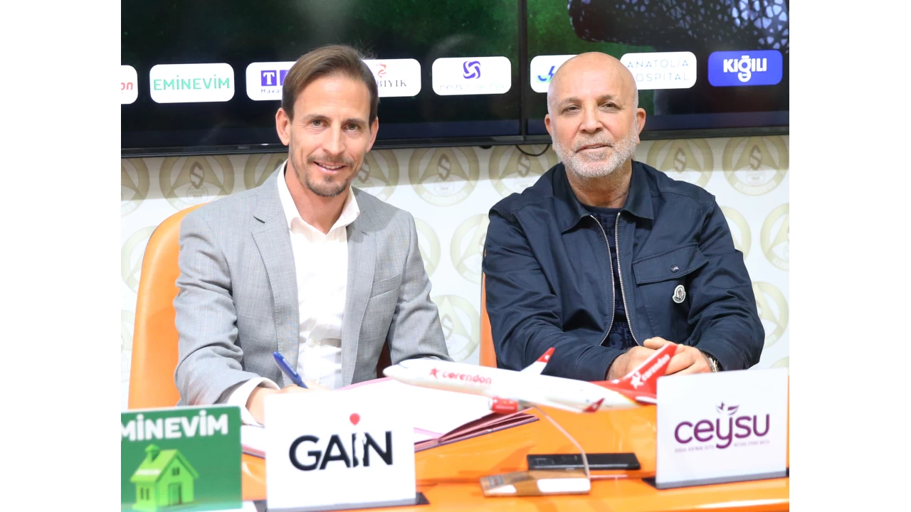 Alanyaspor'da teknik direktörlük görevine Joao Pereira getirildi