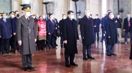Anıtkabir'de 18 Mart Şehitleri'ni anma töreni düzenlendi