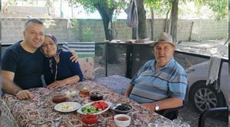 Anne, baba ve oğlu koronadan hayatını kaybetti