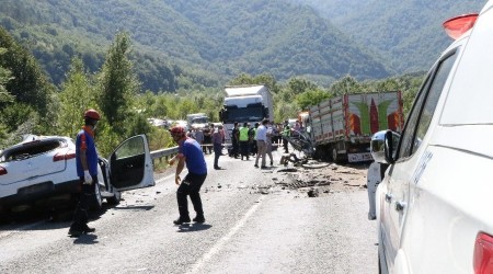 Anne, oğlu ve kızı aynı kazada öldü