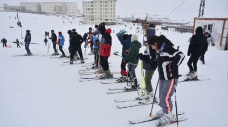 Bitlis'te kayak sezonu açıldı