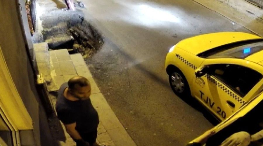 Boşanma aşamasındaki eşini ailesinin gözü önünde zorla kaçırdı