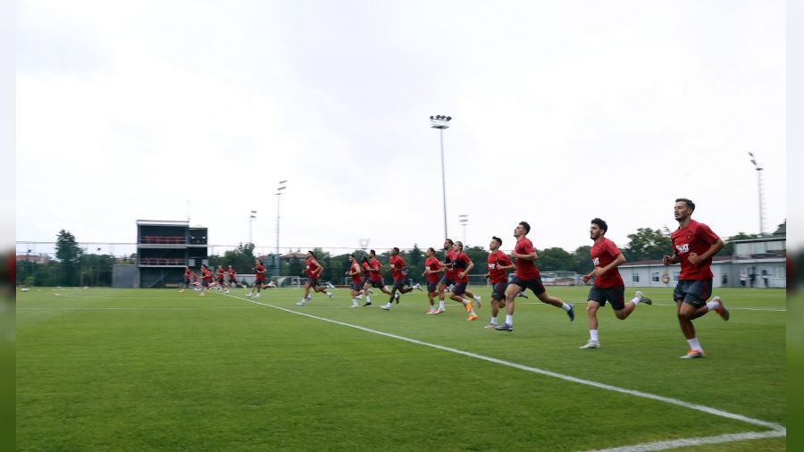 Buruk'tan futbolculara şampiyonluk konuşması