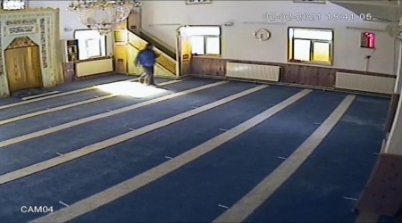 Cami faresi yakalandı