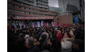 CHP Genel Merkezi'nde mamolu eylemi