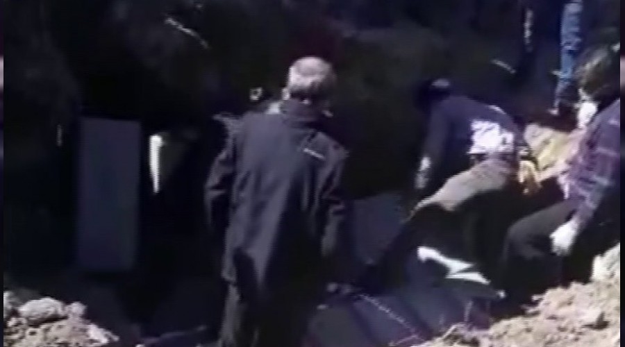 Çukurca'da öldürülen 2 kişi toprağa verildi