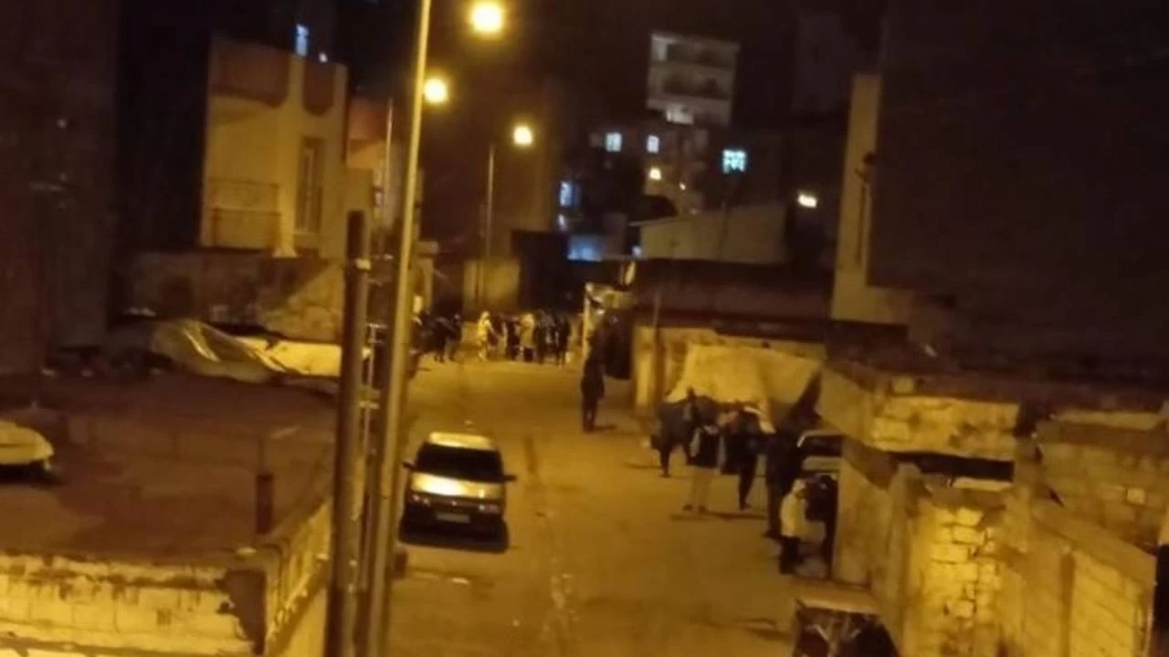 Diyarbakır'da iki aile arasında silahlı kavga: 2 yaralı