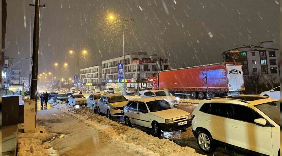 Düzce'de kar yağışı başladı