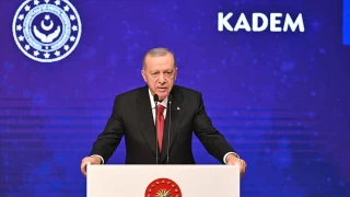 Erdoan: Deerli dostum Trump'tan ikinci bakanlk dneminde eski ynetimin hatal politikalarn terk etmesini bekliyoruz