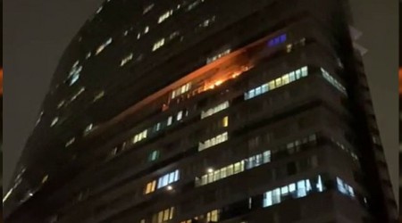 Esenyurt'ta lüks rezidansta korkutan yangın