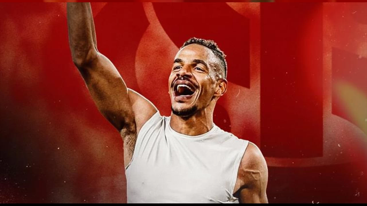 Eski Galatasaraylı ülkesine döndü