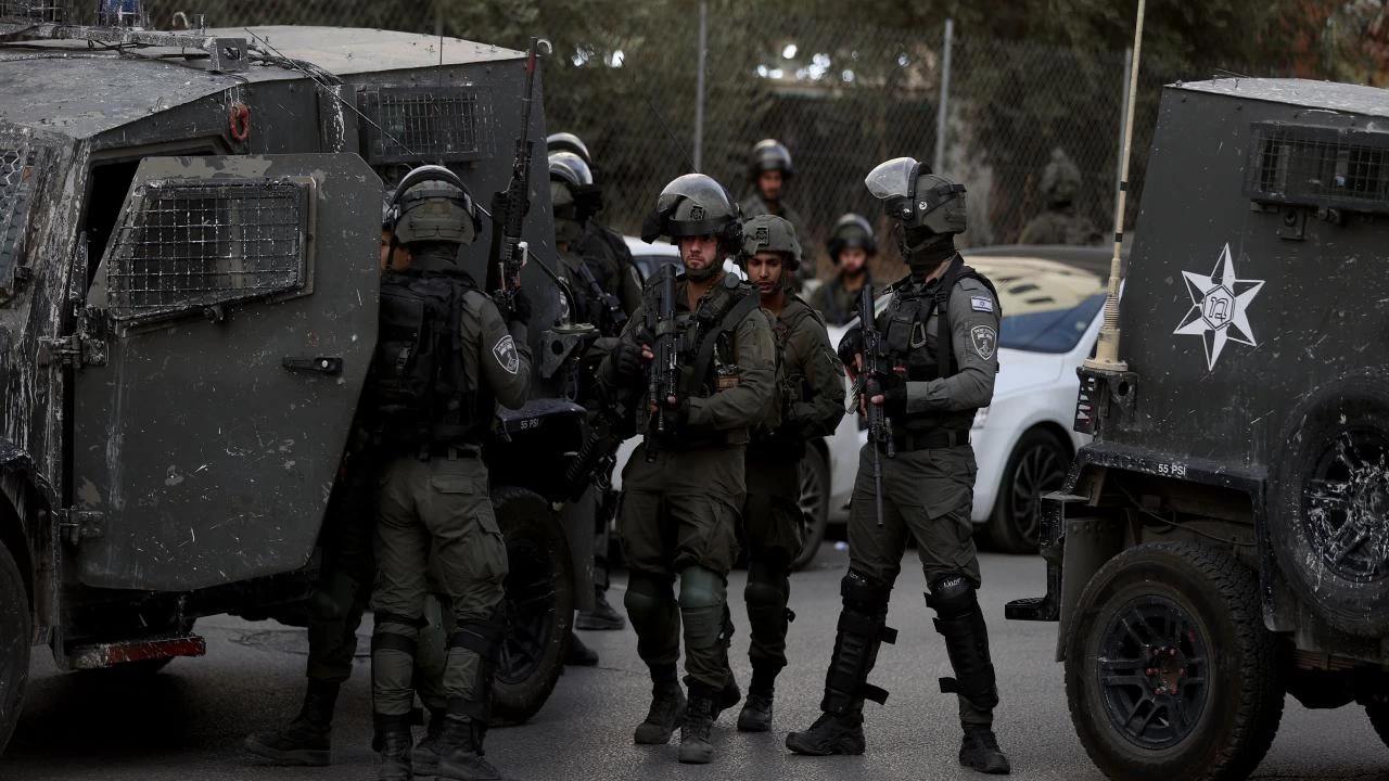 Filistin'deki Esirler Medya Ofisi: srail askerleri, Cibaliya'da 180 Filistinliyi alkoydu