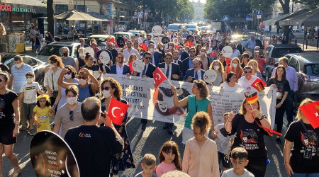 "Göçün 60'ıncı Yılı" korteji