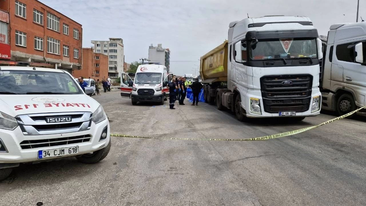 Hatay'da tırın çarptığı adam öldü