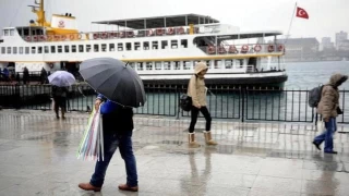 İstanbul'da deniz ulaşımına hava muhalefeti engeli