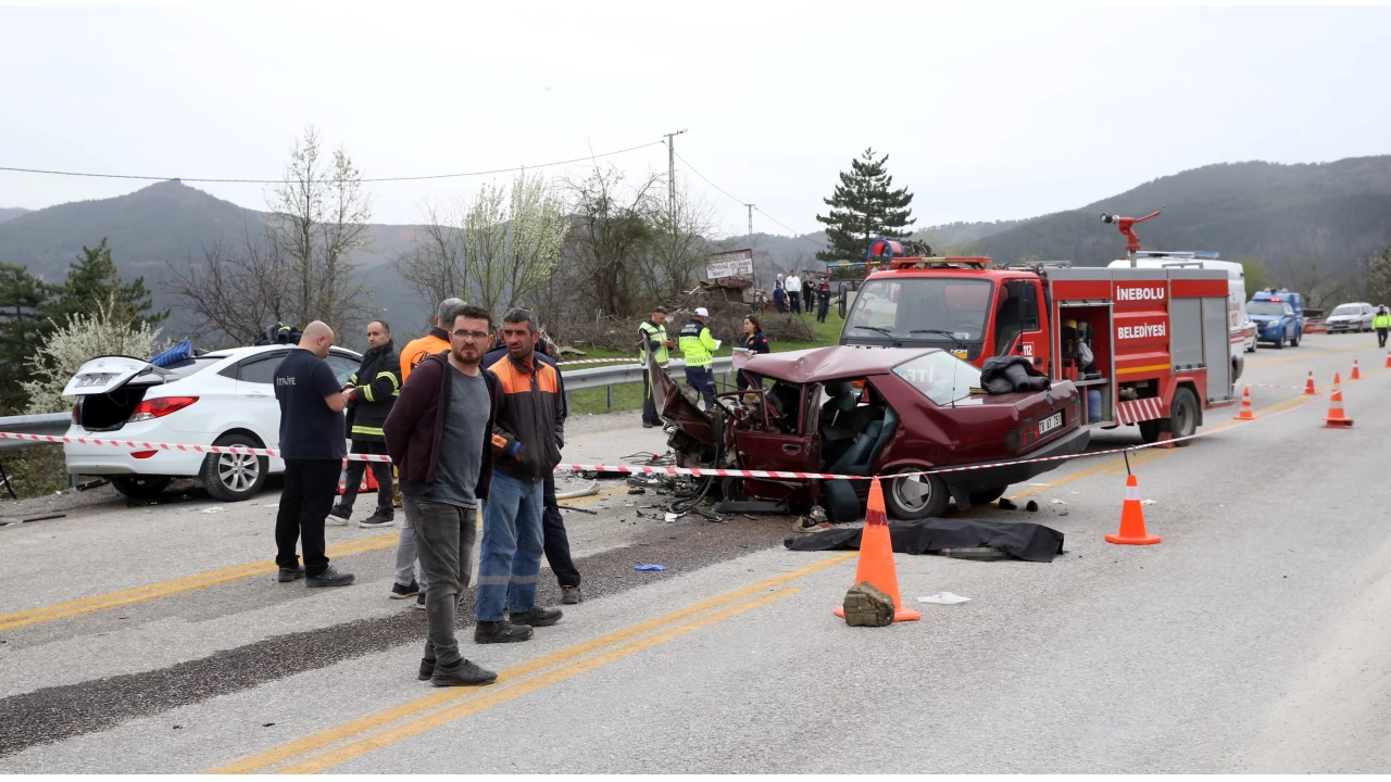 Kastamonu'da feci trafik kazası: 3 ölü