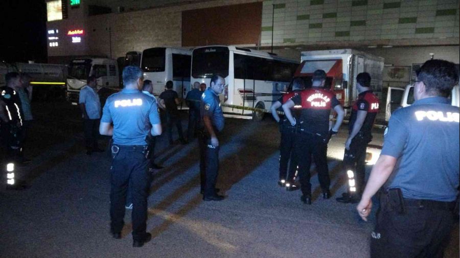 Otoparkta kanlar içerisinde bulundu