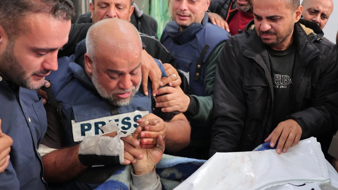 Petro: Gazze'de 108 gazeteci evlerine atılan bombayla öldürüldü