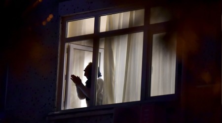 Sağlıkçılara 3. günde de tam destek