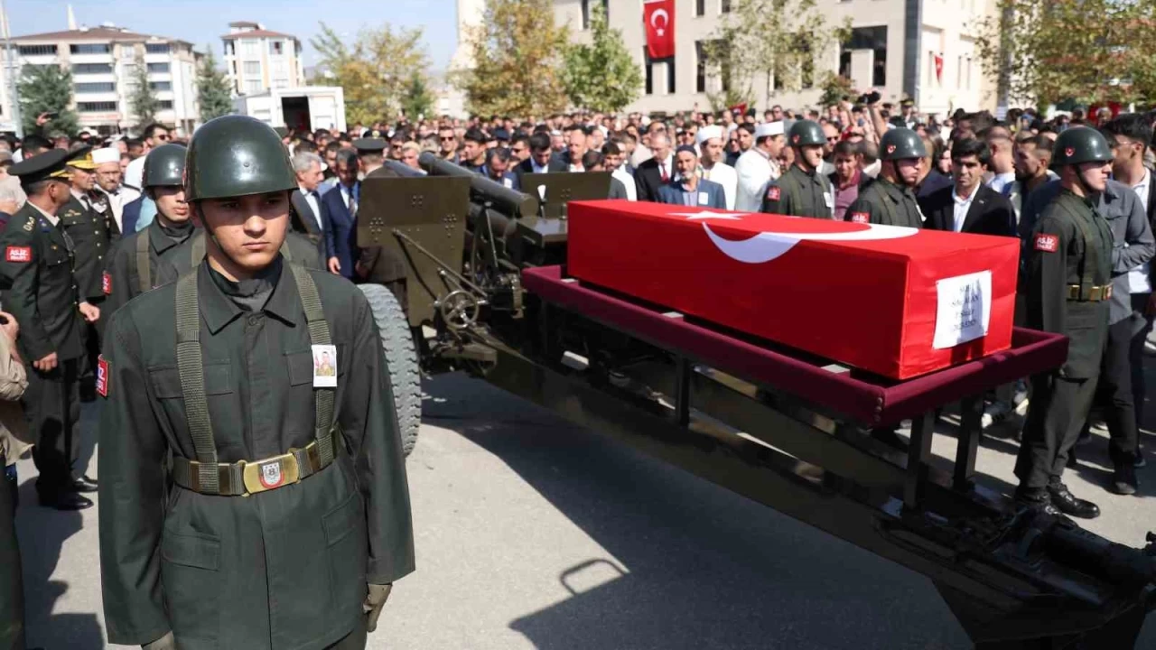 Şehit Alan son yolculuğuna uğurlandı