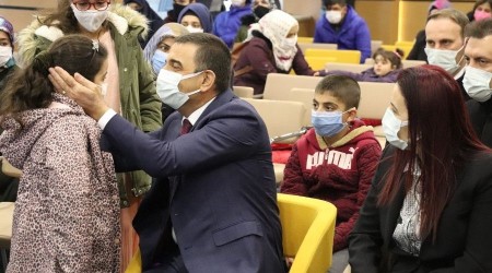 Siirt'te yetim çocuklar doyasıya eğlendi