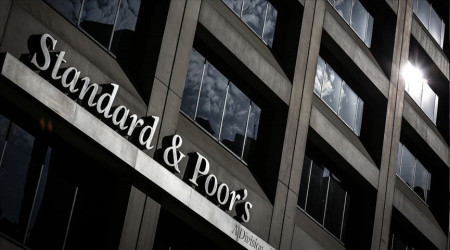 S&P, Türkiye'nin kredi notunu düşürdü
