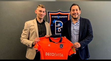 Szysz'den Başakşehir'e 3 yıllık imza