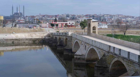 Tarihi Tunca Köprüsü 5 gün trafiğe kapatıldı