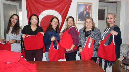 Tişörtler çantaya dönüştü kadınlara gelir kapısı oldu