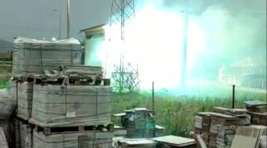 Trafo bomba gibi patlattı