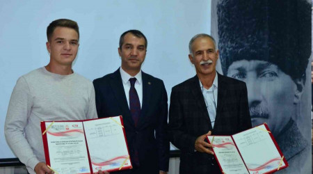 Yalova'da Türkiye'nin ilk organik midye üreticilerine sertifika