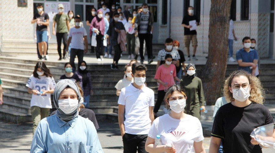 YKS'nin ilk oturumu yapıldı