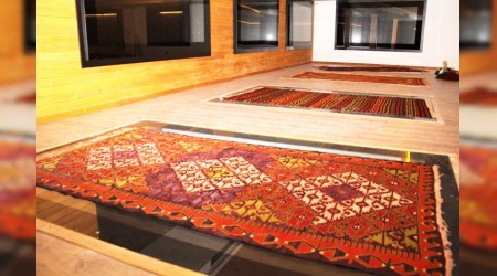 100 yıllık kilimler bu müzede