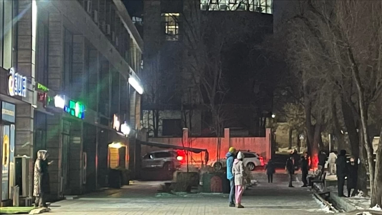 7,1 büyüklüğündeki depremde 3 kişi öldü, 5 kişi yaralandı