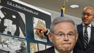 ABD'li Senatör Menendez'in evinde bulunan külçe altınlar hırsızlık olayıyla bağlantılı çıktı