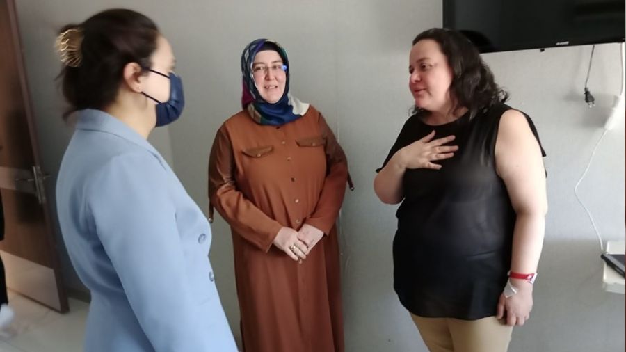 AK Parti Milletvekili Nilgün Ök trafik kazası geçirdi