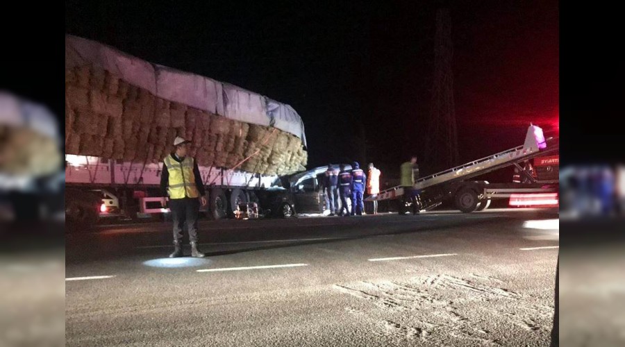 Ana oğul kazada yaşamını yitirdi