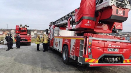 Arnavutköy'de ayakkabı fabrikasında yangın