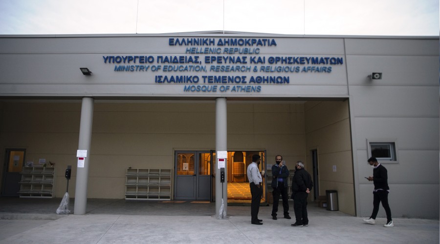 Atina'nın ilk camisi ibadete açıldı