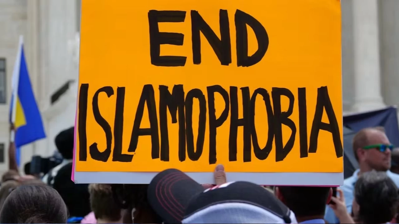 Avrupa'da İslam karşıtlığı artışta