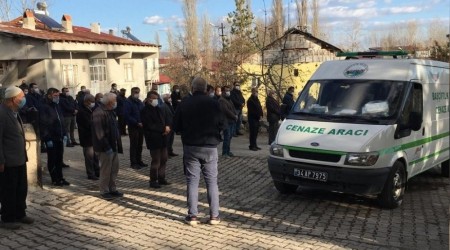 Bebeği ile korona virüse yenik düştü