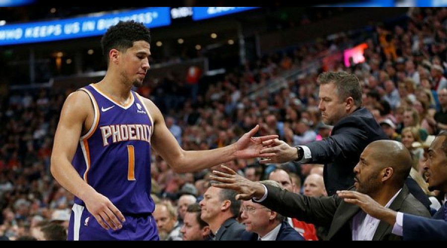 Booker, NBA tarihine geti