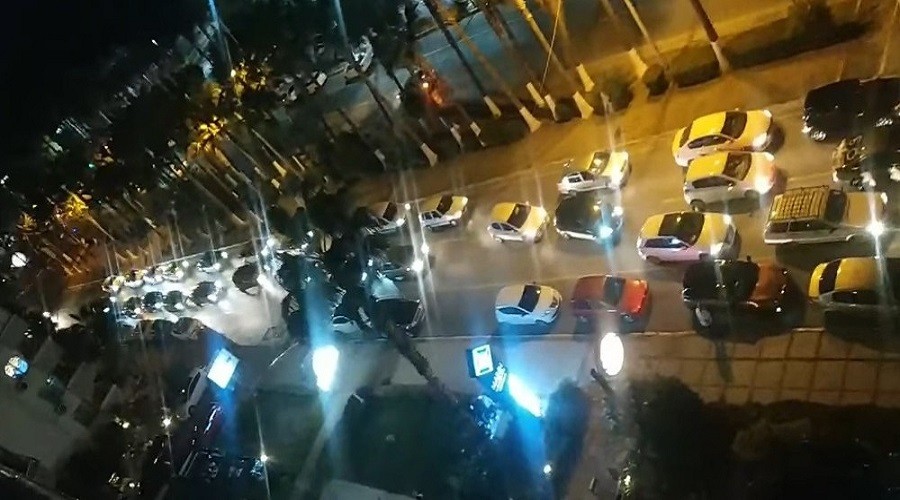 Bu insanlar neyi ispat etmeye çalışıyor?