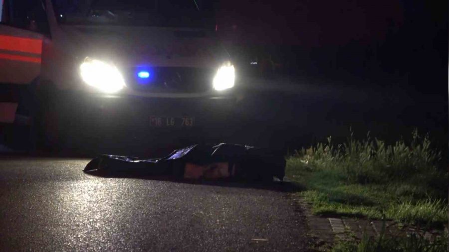 Bursa'da gece yarısı sokakta bıçaklanmış erkek cesedi bulundu