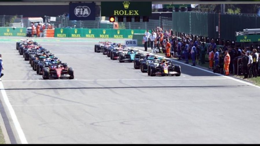 Çin'deki Formula 1 koronavirüse takıldı