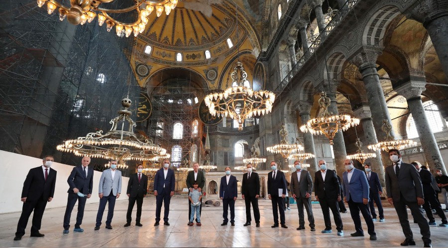 Cumhurbaşkanı'ndan cami turu